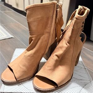 Dolce Vita Tan Leather Heeled Boots